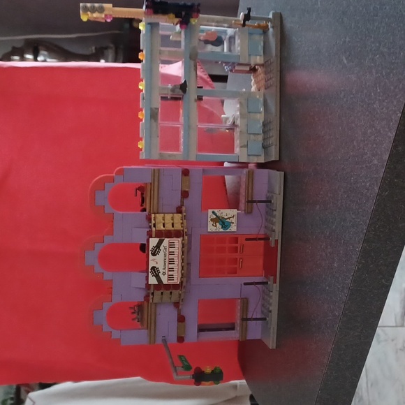 American Girl Mega Construx for girls 8+ - Picture 10 of 11